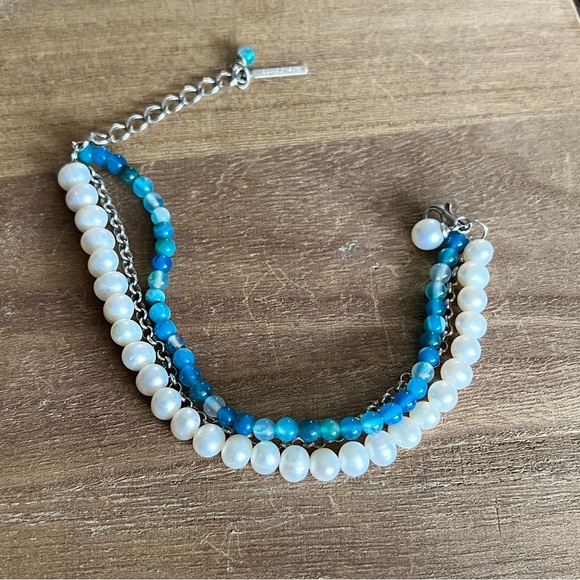 Vantel Pearl Blue and White Bracelet - Picture 2 of 3